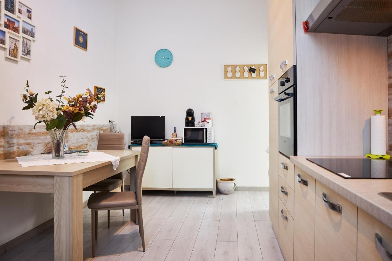 Picci'S Bilo Apartment Milan Bagian luar foto