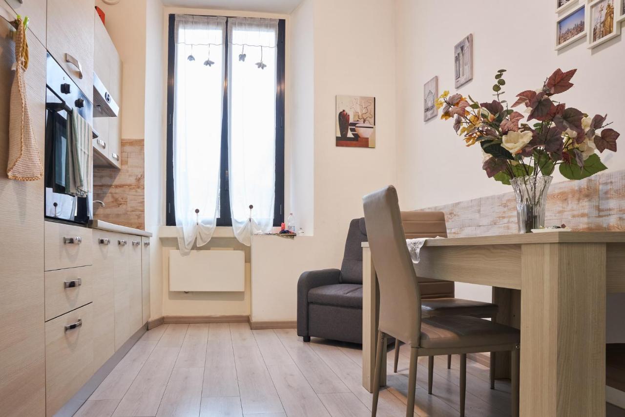 Picci'S Bilo Apartment Milan Bagian luar foto